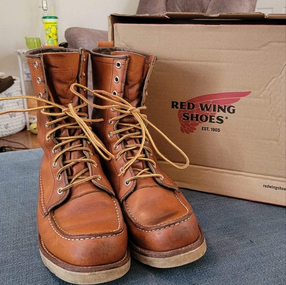 Red Wing 877 mock toe boots size 9.5 D